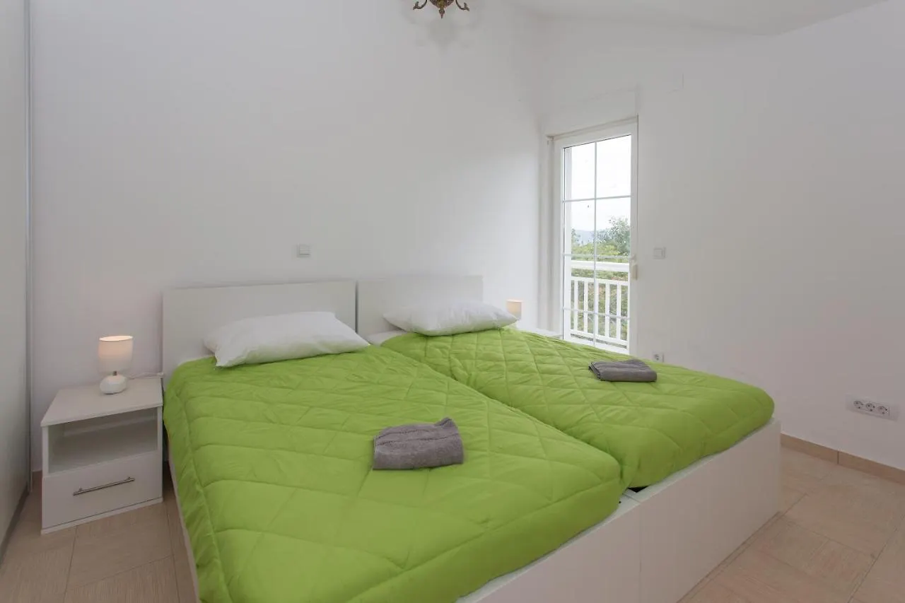 Villa Marijana Kastela Apartment
